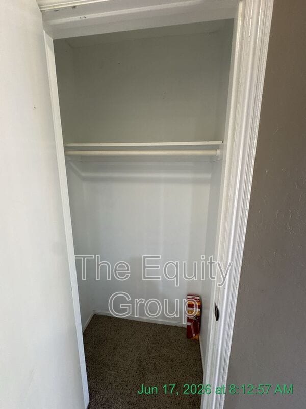 Photo - 2601 S Kloth Dr