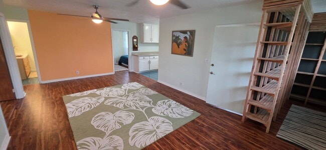 Photo - Upstairs 2 bedroom duplex in desirable Kailua!