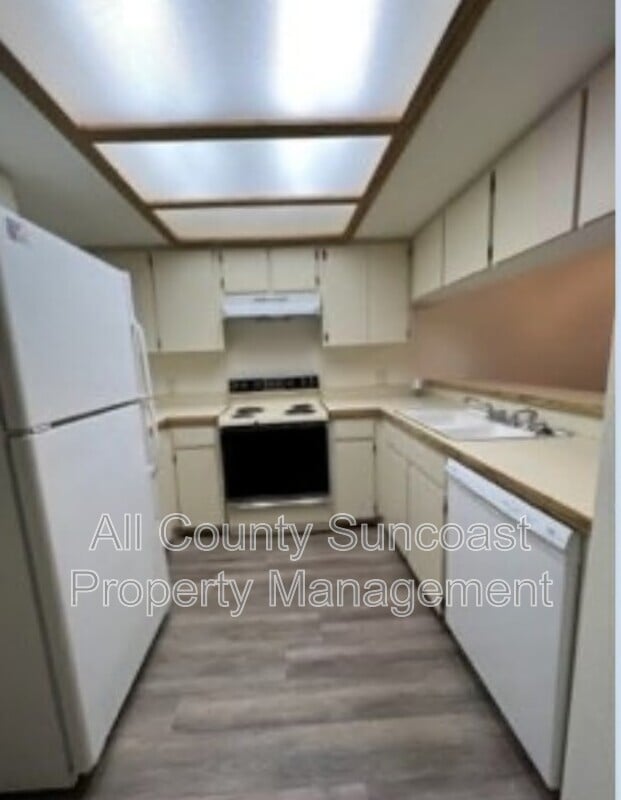 Photo - 12137 117th St N