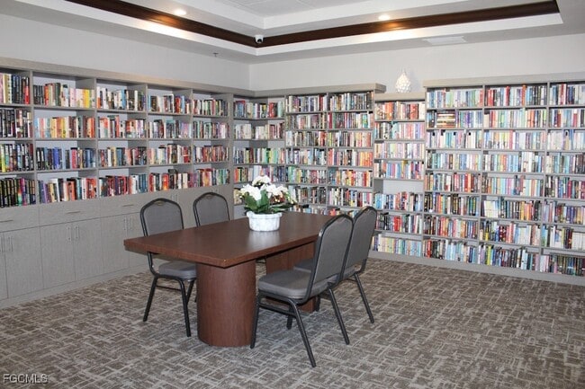 Photo - 16685 Lake Cir Dr Unidad 1044