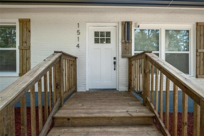 Photo - 1514 Peachcrest Rd