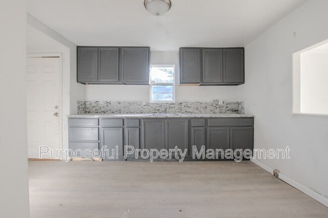 Photo - 1245 SW 19th St