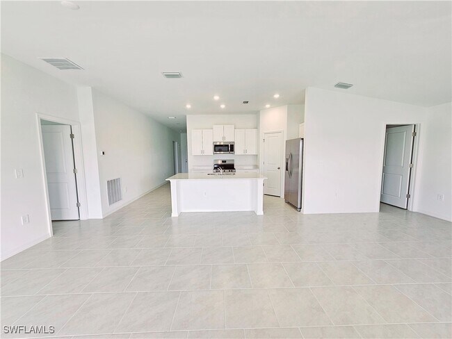 Photo - 17700 Paradiso Wy
