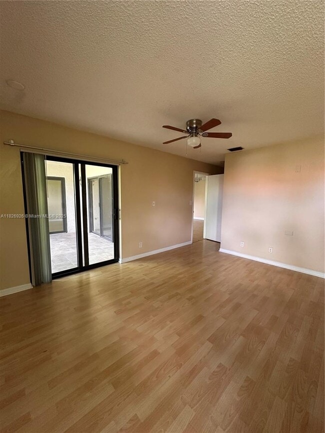 Building Photo - 10141 W Sunrise Blvd Unit 302
