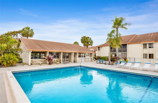 Photo - 5521 Courtyard Dr Unidad 5521