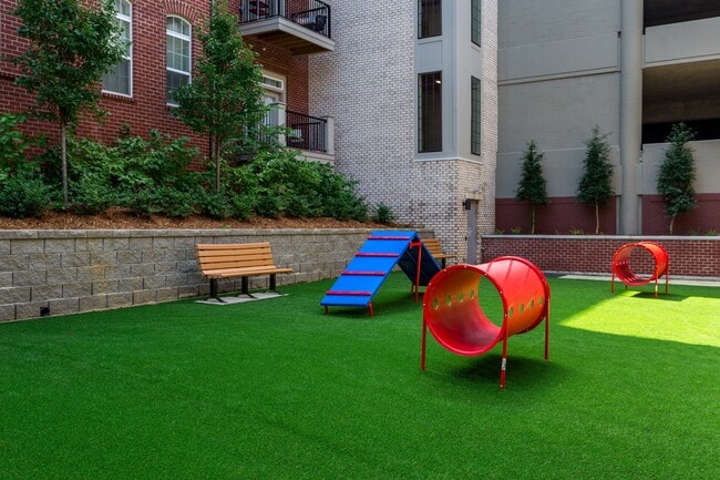 Photo - Highland Station