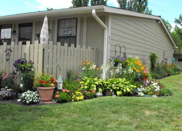 Primary Photo - Hawthorne Apartments