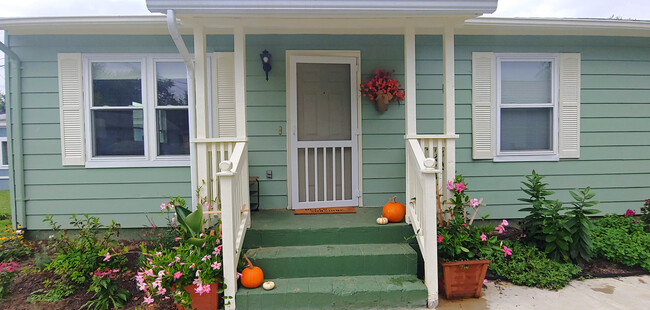 Welcome! House entrance - 819 Page St House