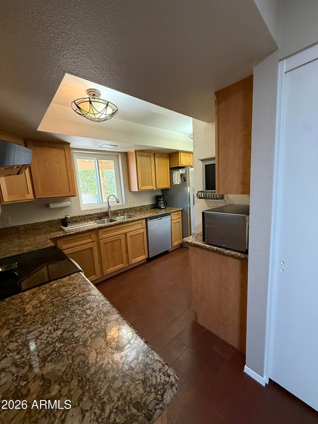 9635 E Palomino Pl