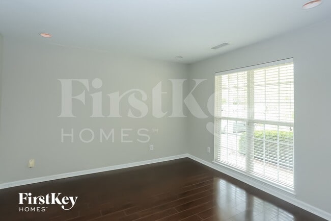 Photo - 1014 Enderbury Dr