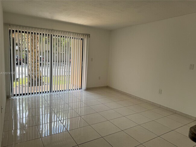 Photo - 15600 SW 80th St Unit L-102