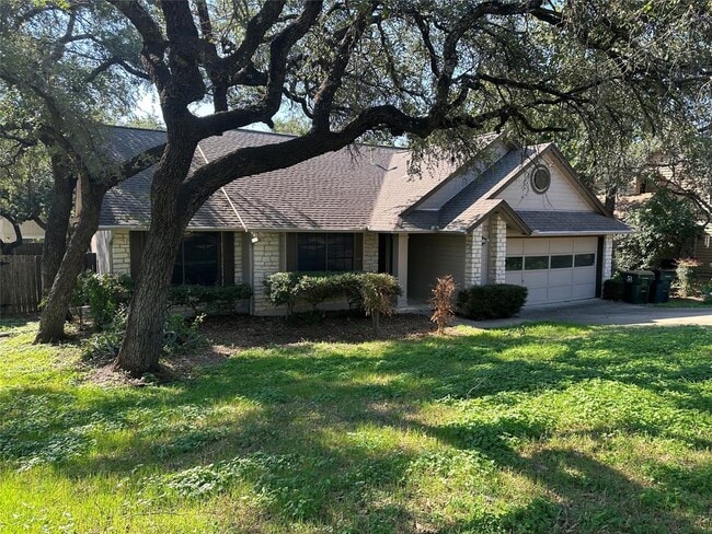 Building Photo - 6811 Luckenbach Ln Rental
