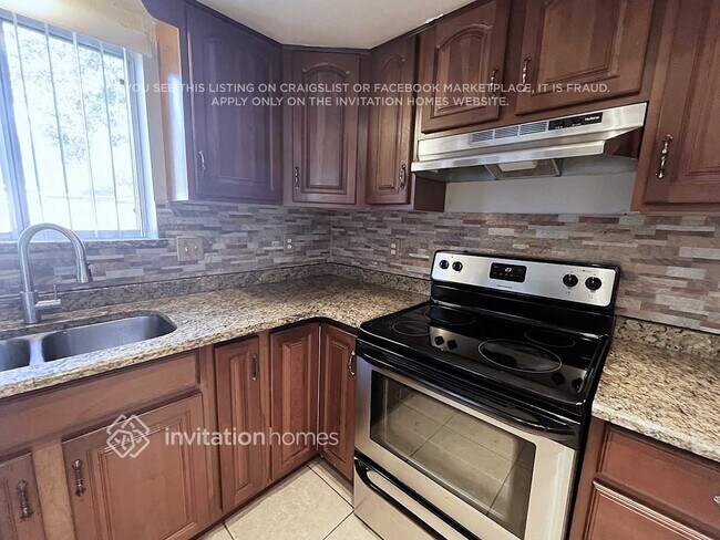 Photo - 3925 Whittington Dr