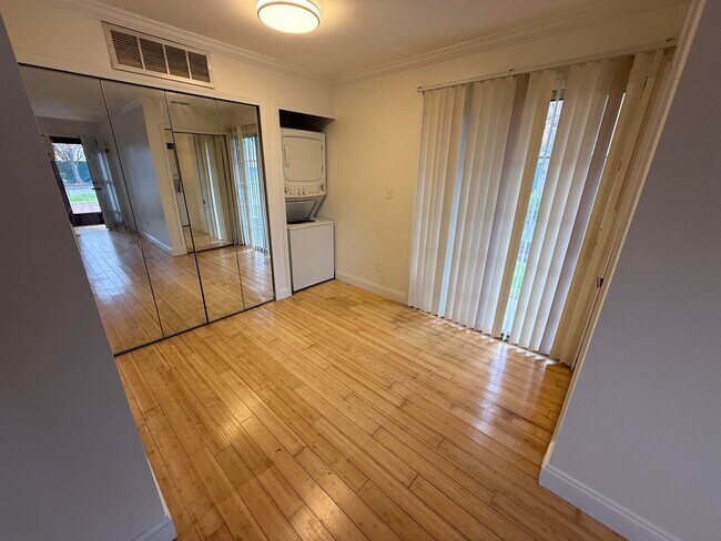 Photo - 10 Society Hill Dr N