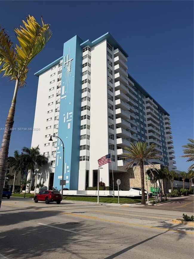 3111 N Ocean Dr Unit 1611