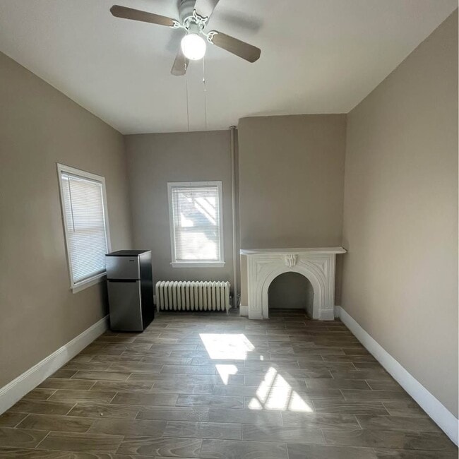 Photo - 62 Dehart Pl Unit 2