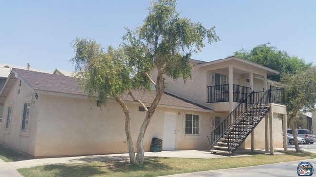 Building Photo - 638 N 3rd St Unit 9DR