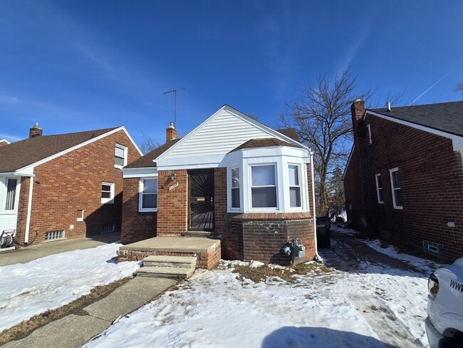 Building Photo - 19788 San Juan Dr