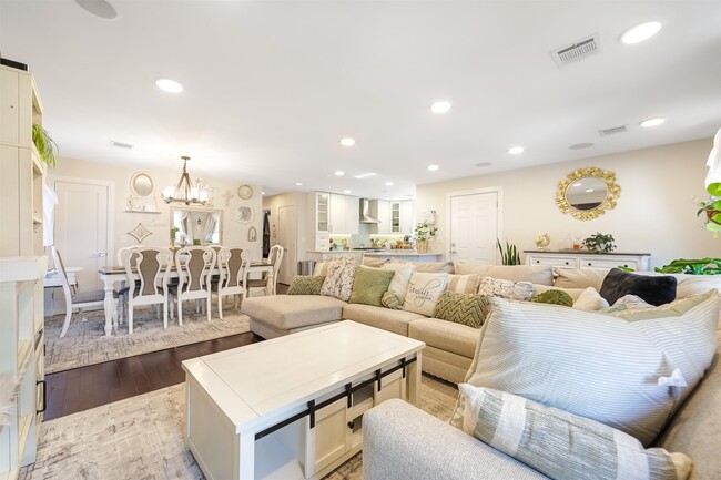 Photo - 119 Washington Ave Unit 2