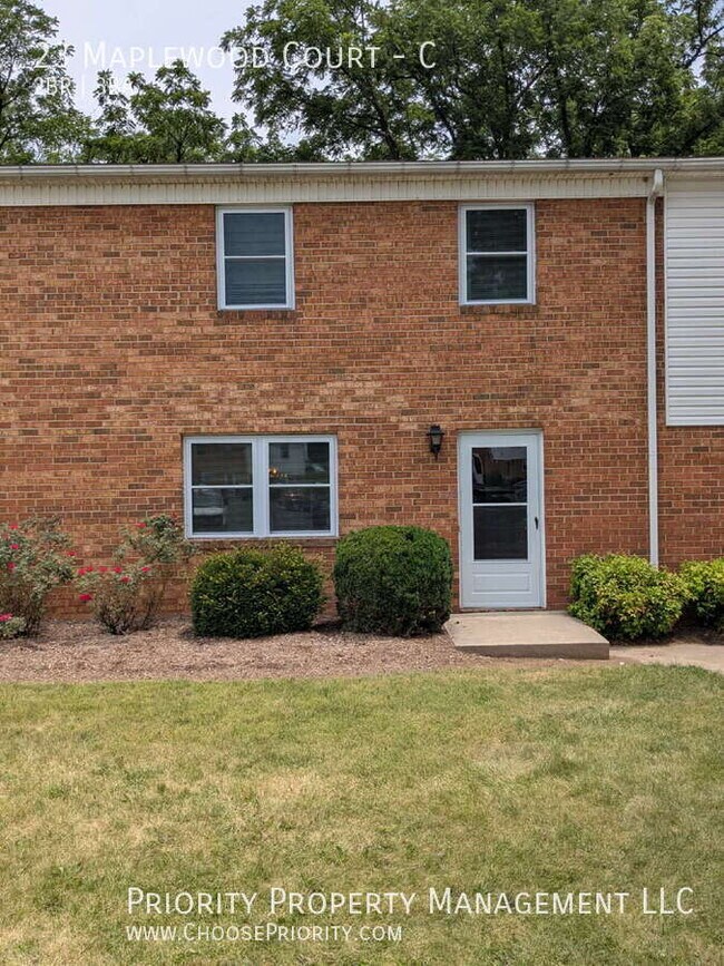 Photo - 23 Maplewood Ct