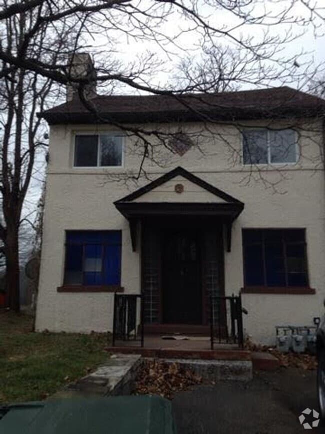 Building Photo - 1742 Easton Rd Unit C Rental