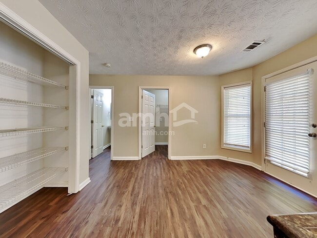 Photo - 2075 Patrick Mill Pl