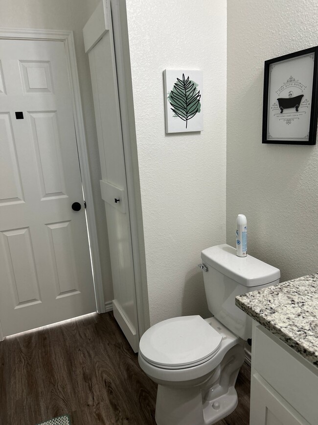 Photo - 1300 Phoenix Ct