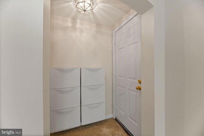 Photo - 1817 Queens Ln Unidad 2161