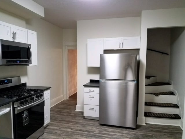 Photo - 3 Bedroom 2 Full Bath TownHouse with 2 car tandem  Parking for Rent
