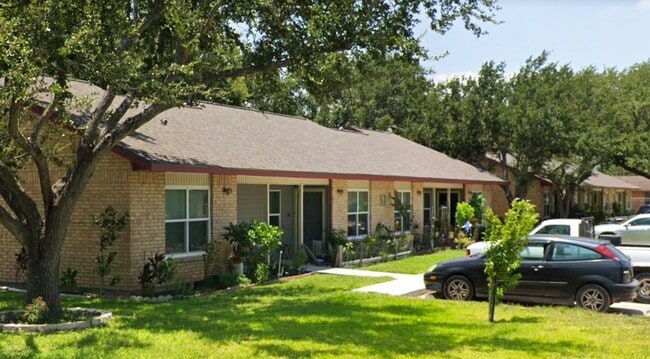 Photo - 901 Lamar St