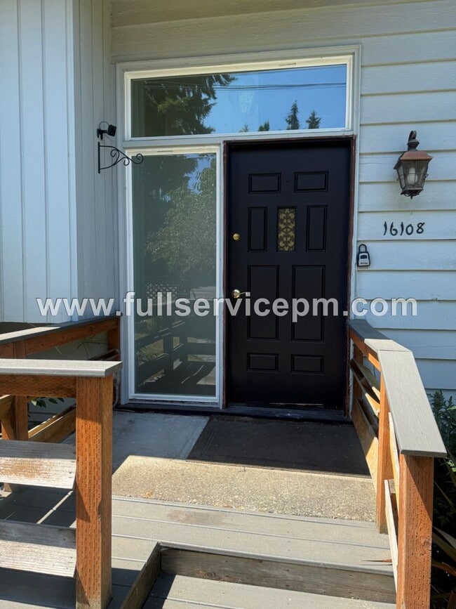 Photo - Spacious 4-Bedroom Upper-Level Home with Fireplace, Bonus Room & Large Deck