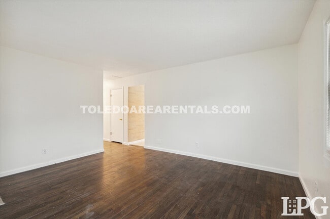 Photo - 2023 Welker Ave