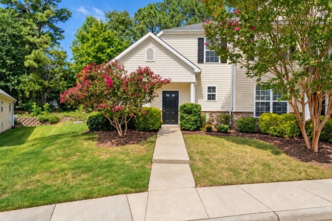 518 Auburn Square Dr