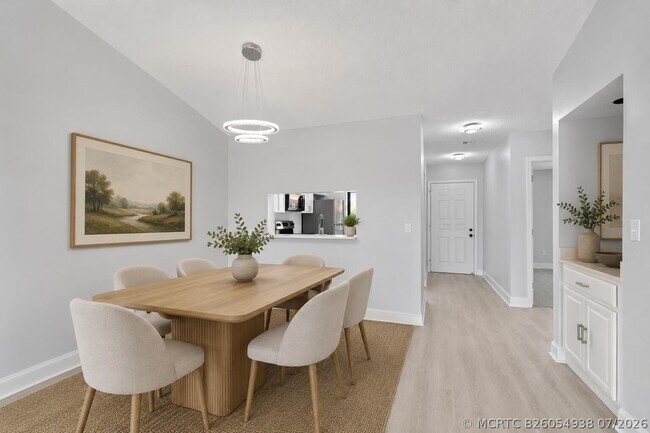 350 Club Cir Unit 208