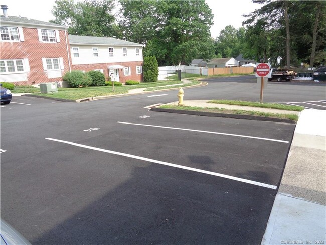 Photo - 50 Greenhouse Rd Unit 42B