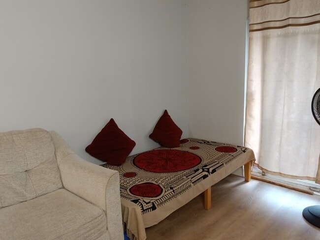 Photo - 1075 Knoll Ln