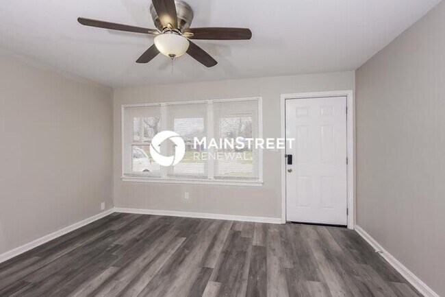 3 Bedroom Pet-Friendly Home in LOUISVILLE, KY with Main Street Renewal