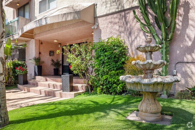 Las Palmas Apartments