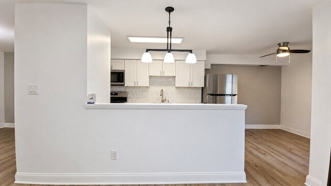 Photo - 11252 Chestnut Grove Sq Unit 348