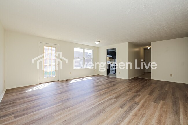 Photo - 8755 Mardi Gras Dr Unit 8755 Mardi Gras Dr