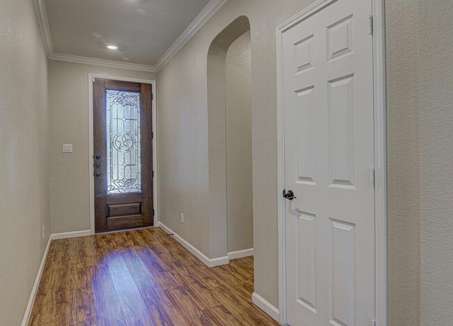 Photo - 104 Kyndals Meadow Cove