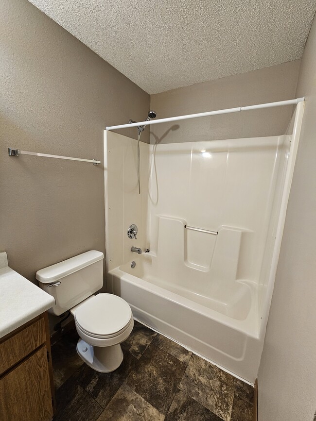 Photo - 8th & 8th Apartments Unidad 206