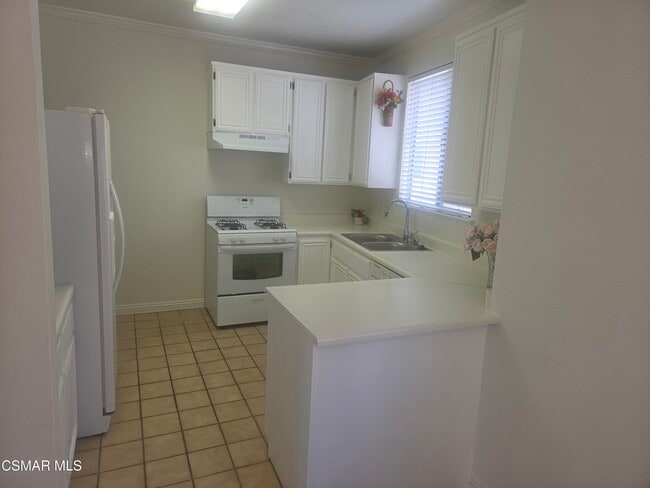 Photo - 13901 Olive View Ln