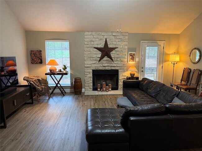 Photo - 115 Kaena Ln