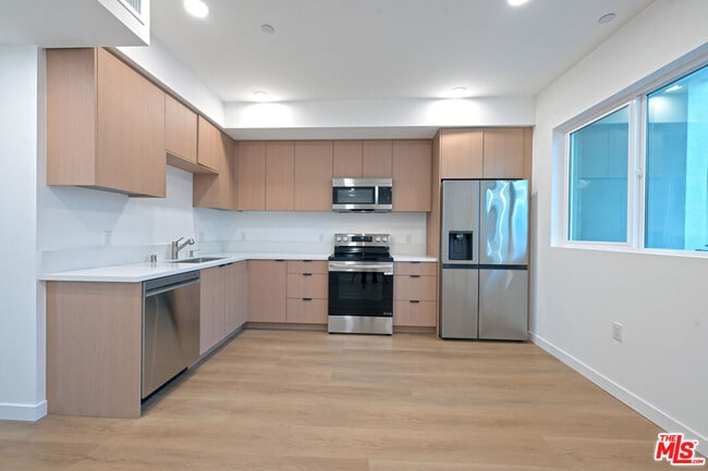 Photo - 14606 Sylvan St Unit 503