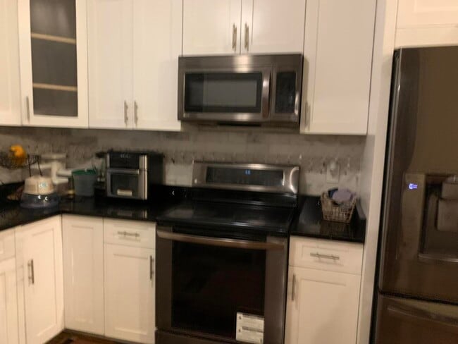 Photo - 1345 W 34th St