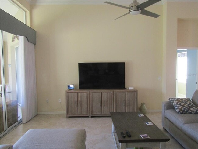 Photo - 702 Silk Oak Dr