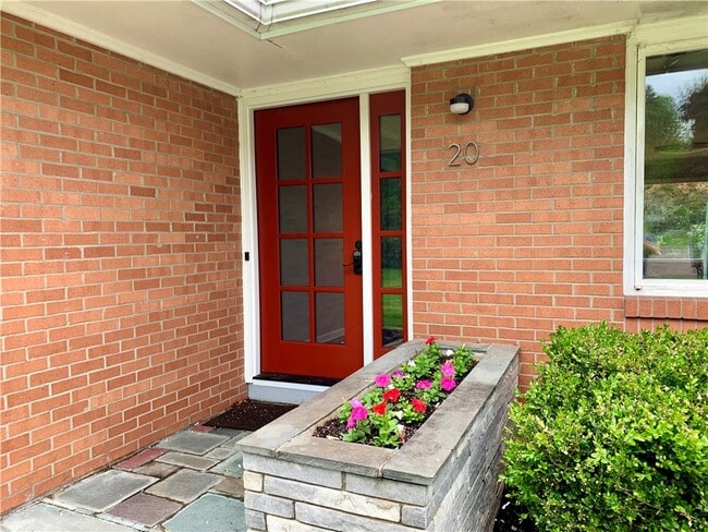 Photo - 20 Pine Hill Dr