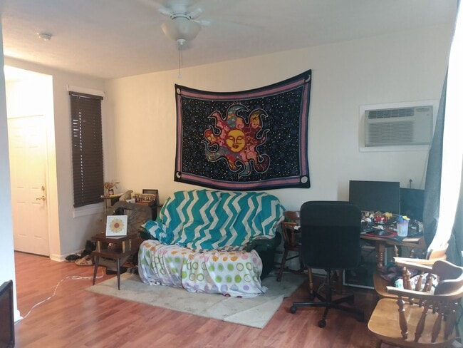 Photo - 1831 arington ave Unit 1831 Arlington Ave top
