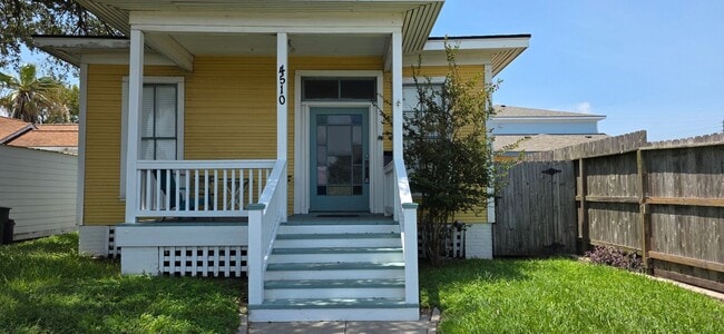 Building Photo - 4510 Avenue R 1/2